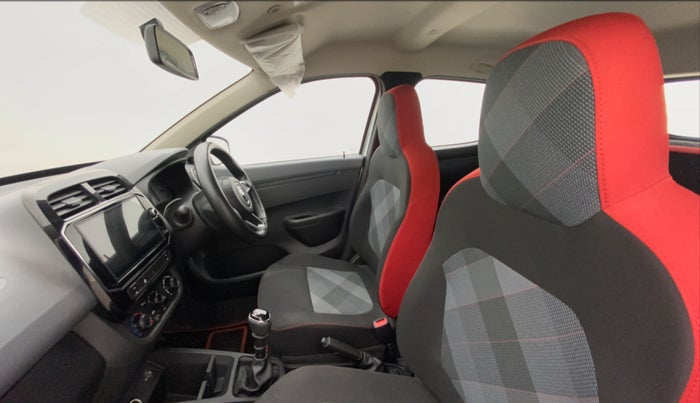 2021 Renault Kwid 1.0 RXT Opt, Petrol, Manual, 10,509 km, Right Side Front Door Cabin
