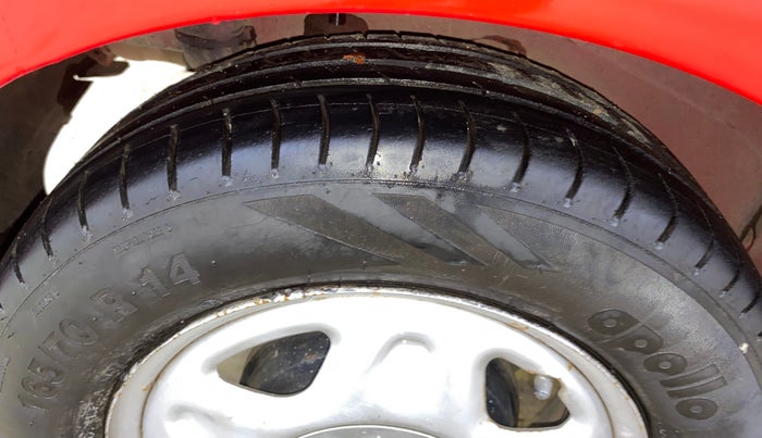 2013 Chevrolet Beat LT DIESEL, Diesel, Manual, 86,724 km, Right Rear Tyre Tread