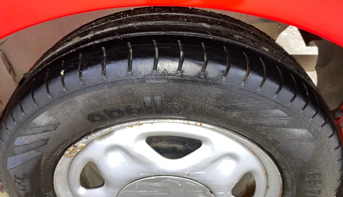 2013 Chevrolet Beat LT DIESEL, Diesel, Manual, 86,724 km, Left Rear Tyre Tread