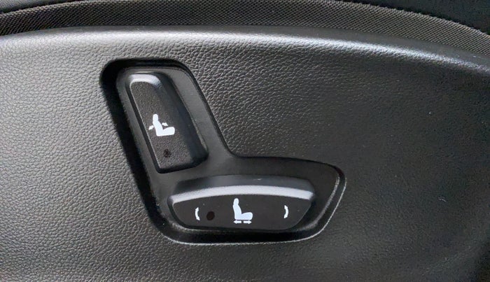 2021 MG HECTOR SHARP DCT PETROL, Petrol, Automatic, 12,463 km, Electrically Adjustable Driver's Seat