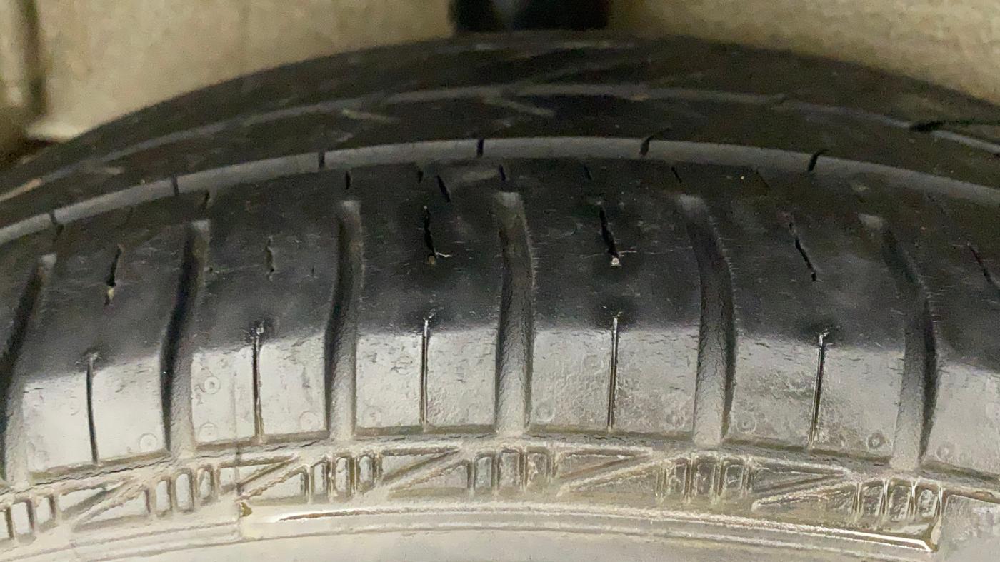 2019 Maruti Celerio ZXI AMT, Petrol, Automatic, 74,794 km, Right Rear Tyre Tread