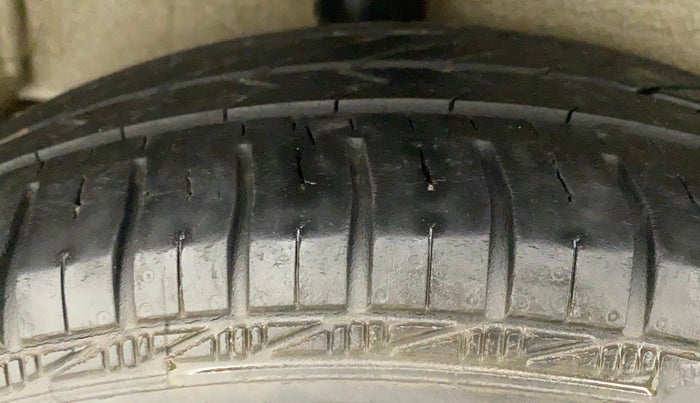 2019 Maruti Celerio ZXI AMT, Petrol, Automatic, 74,794 km, Right Rear Tyre Tread