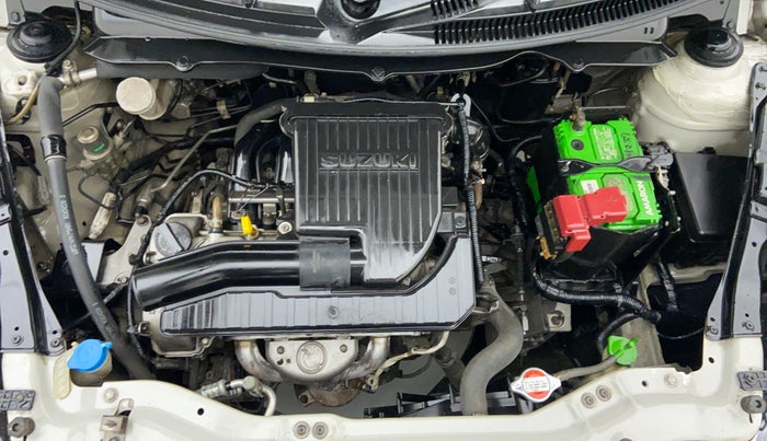 2014 Maruti Swift VXI D, Petrol, Manual, 92,380 km, Open Bonet