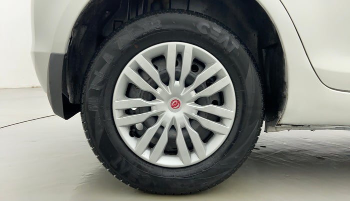 2014 Maruti Swift VXI D, Petrol, Manual, 92,380 km, Right Rear Wheel