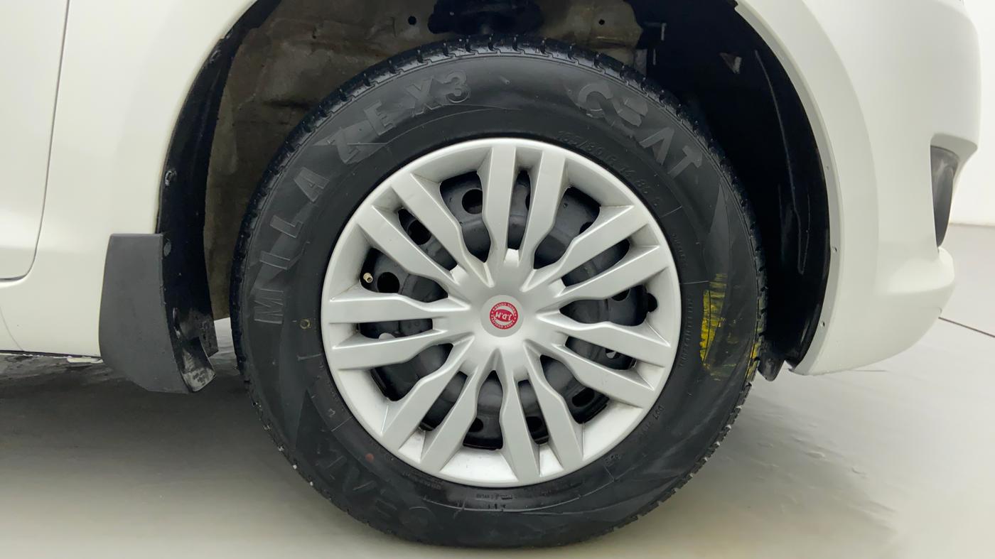 2014 Maruti Swift VXI D, Petrol, Manual, 92,380 km, Right Front Wheel