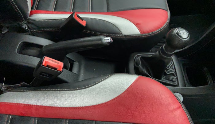 2014 Maruti Swift VXI D, Petrol, Manual, 92,380 km, Gear Lever