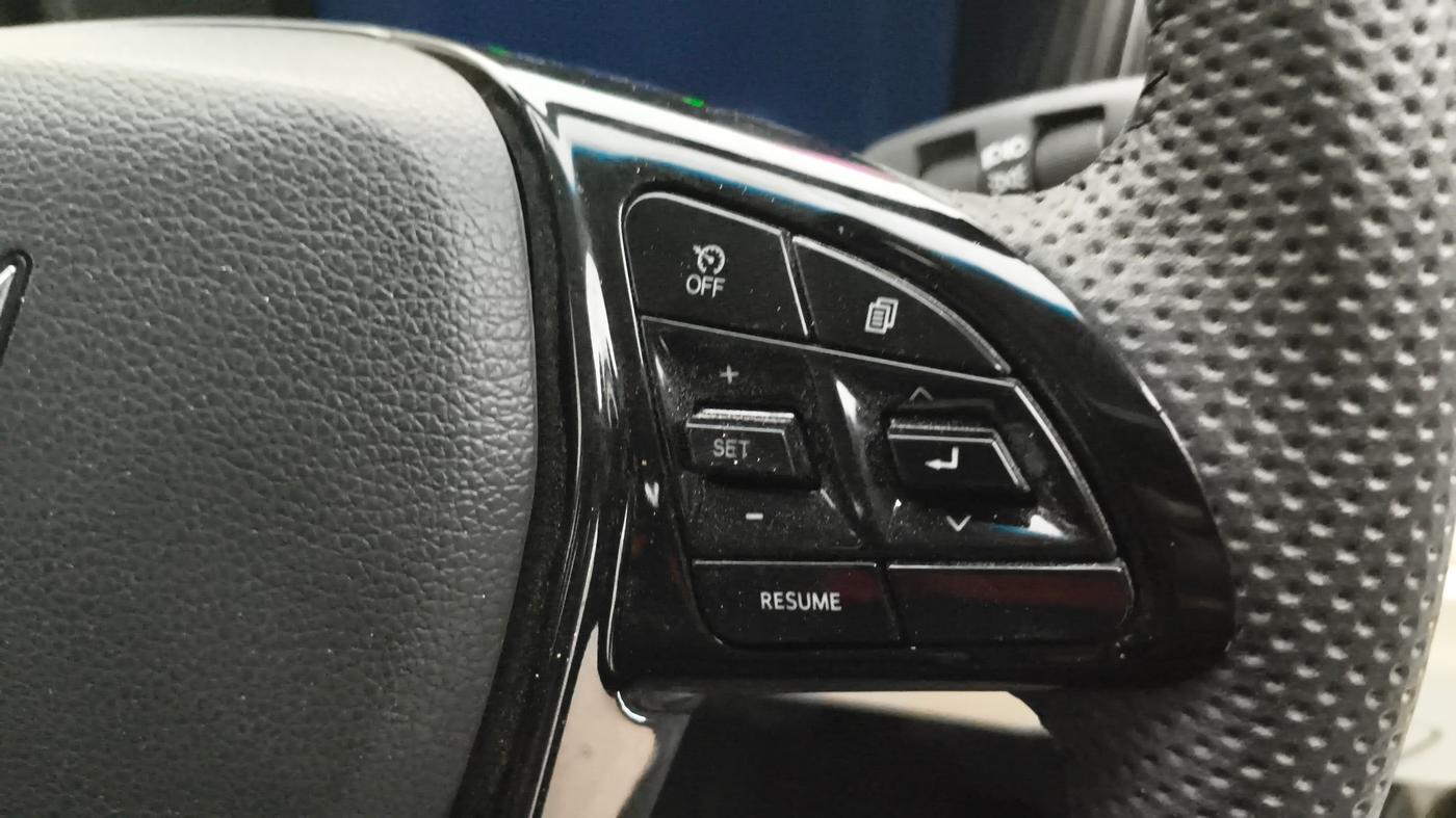 2025 Mahindra XUV 3XO AX5 1.2 L TCMPFi, Petrol, Manual, 7,039 km, Adaptive Cruise Control