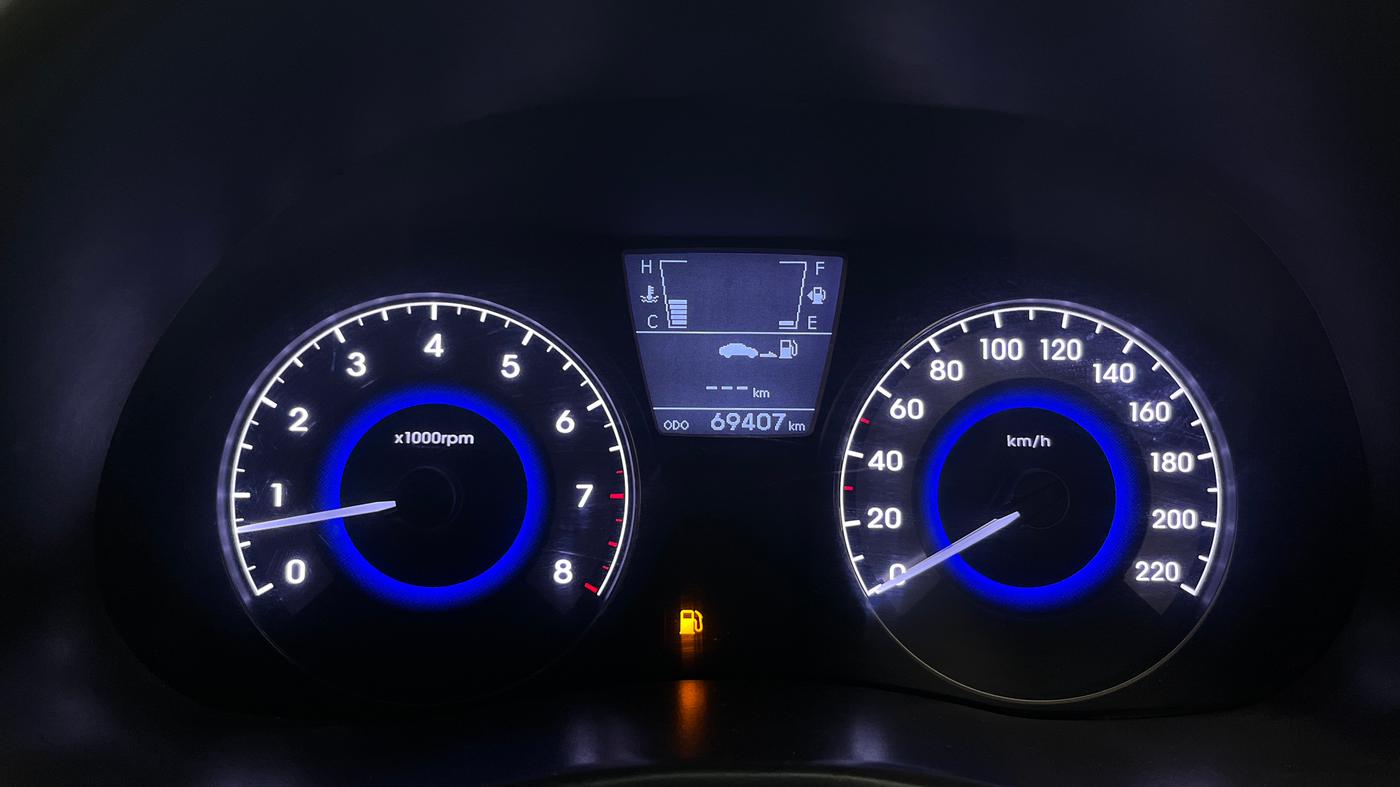 2015 Hyundai Verna FLUIDIC 4S 1.6 VTVT S(O), Petrol, Manual, 69,353 km, Odometer Image