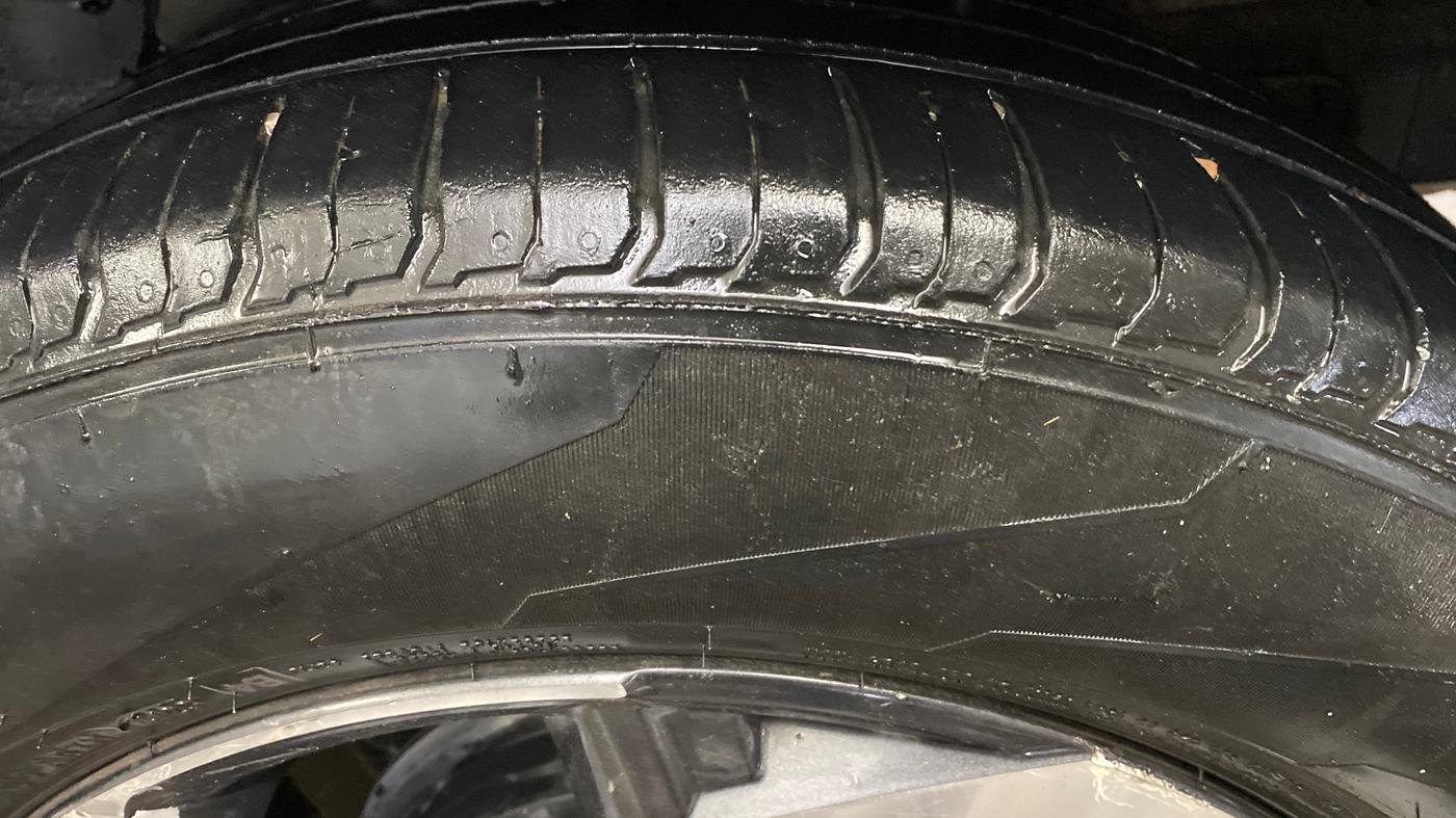 2020 Hyundai VENUE SX 1.0 TURBO IMT, Petrol, Manual, 1,19,424 km, Left Rear Tyre Tread