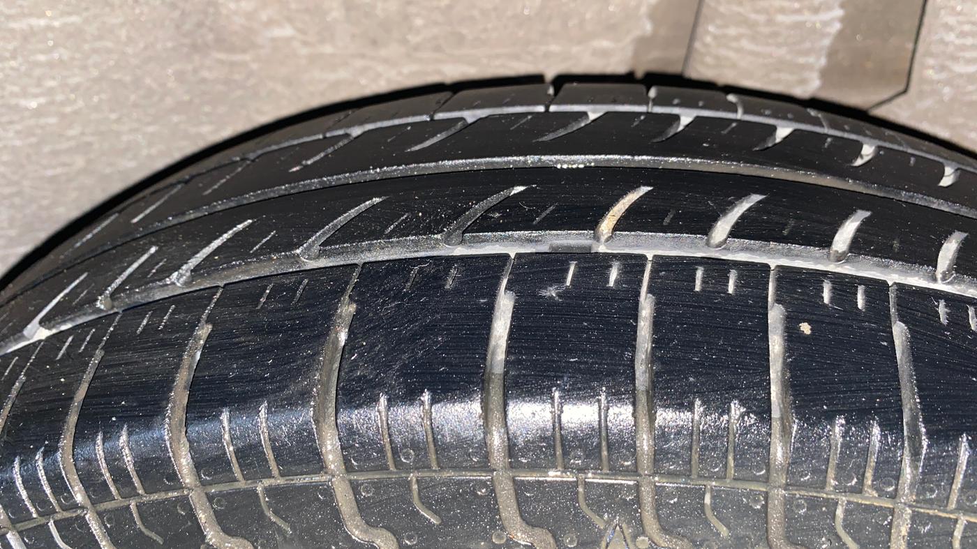 2017 Maruti Dzire VDI, Diesel, Manual, 78,458 km, Left Rear Tyre Tread