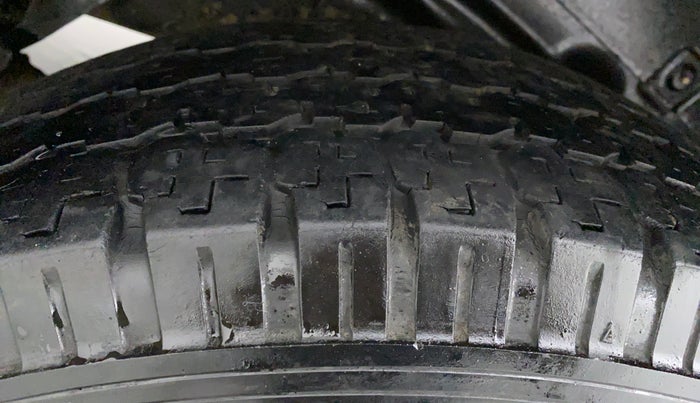 2017 Tata Hexa Varicor 400 XM, Diesel, Manual, Right Rear Tyre Tread