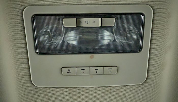 2017 Tata Hexa Varicor 400 XM, Diesel, Manual, Rear AC Temperature Control