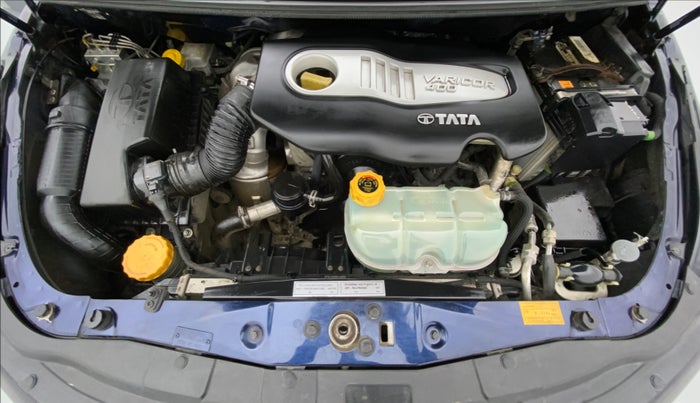 2017 Tata Hexa Varicor 400 XM, Diesel, Manual, Open Bonet