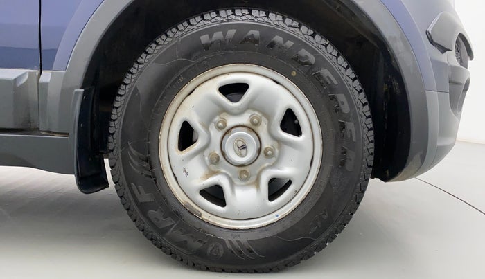 2017 Tata Hexa Varicor 400 XM, Diesel, Manual, Right Front Wheel