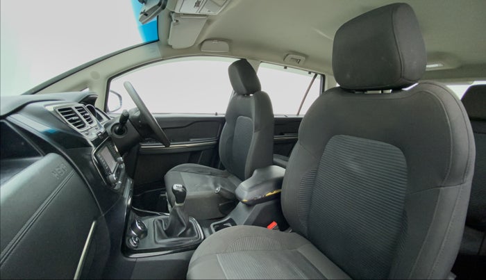 2017 Tata Hexa Varicor 400 XM, Diesel, Manual, Right Side Front Door Cabin