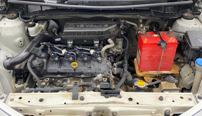 2011 Toyota Etios V, Petrol, Manual, 1,06,052 km, Open Bonet