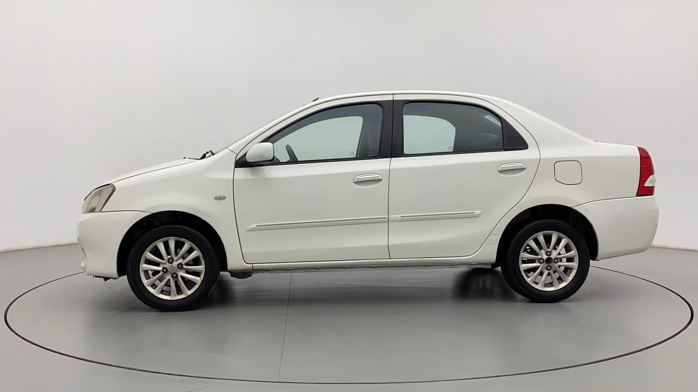 2011 Toyota Etios V, Petrol, Manual, 1,06,052 km, Left Side