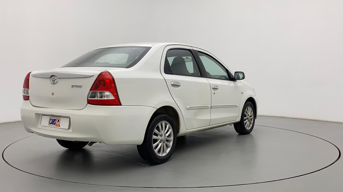 2011 Toyota Etios V, Petrol, Manual, 1,06,052 km, Right Back Diagonal