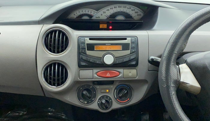 2011 Toyota Etios V, Petrol, Manual, 1,06,052 km, Air Conditioner