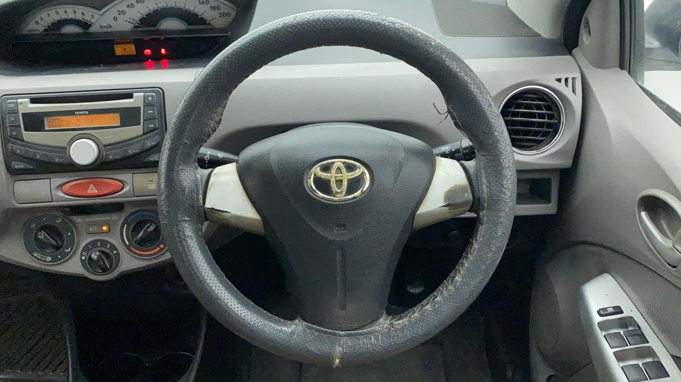 2011 Toyota Etios V, Petrol, Manual, 1,06,052 km, Steering Wheel Close Up