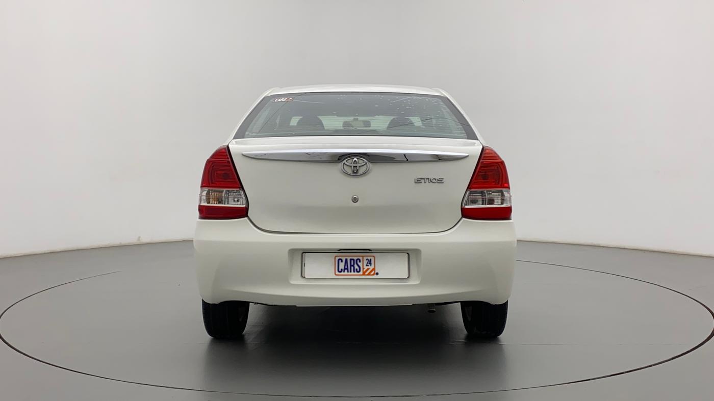 2011 Toyota Etios V, Petrol, Manual, 1,06,052 km, Back/Rear