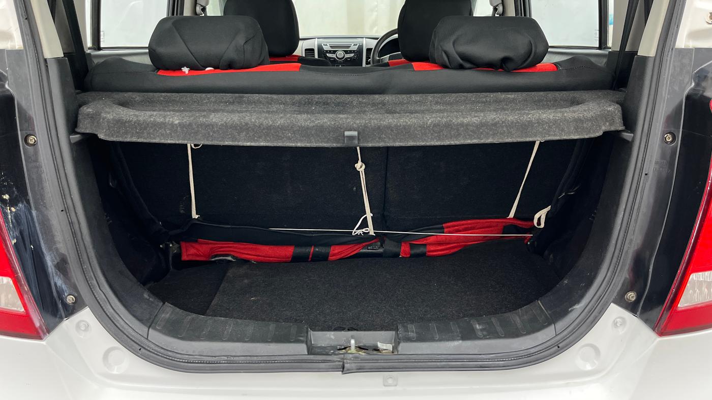 2013 Maruti Wagon R 1.0 VXI, Petrol, Manual, 64,403 km, Boot Inside