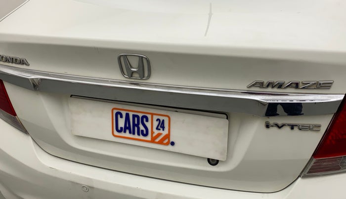 2014 Honda Amaze 1.2L I-VTEC E, CNG, Manual, 82,786 km, Dicky (Boot door) - Slightly dented