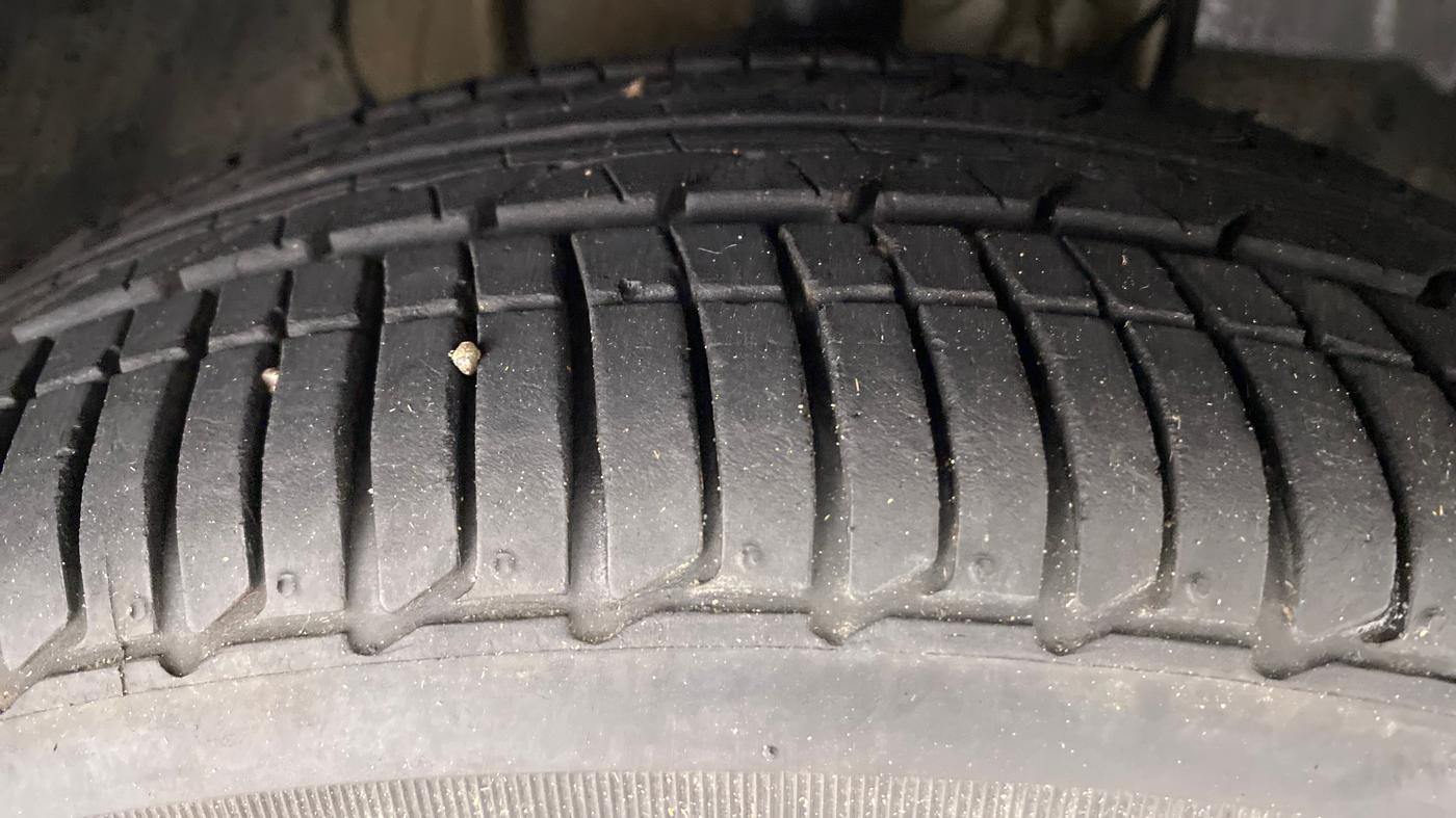 2021 Tata Tiago XZA+ 1.2 RTN, Petrol, Automatic, 22,398 km, Right Front Tyre Tread