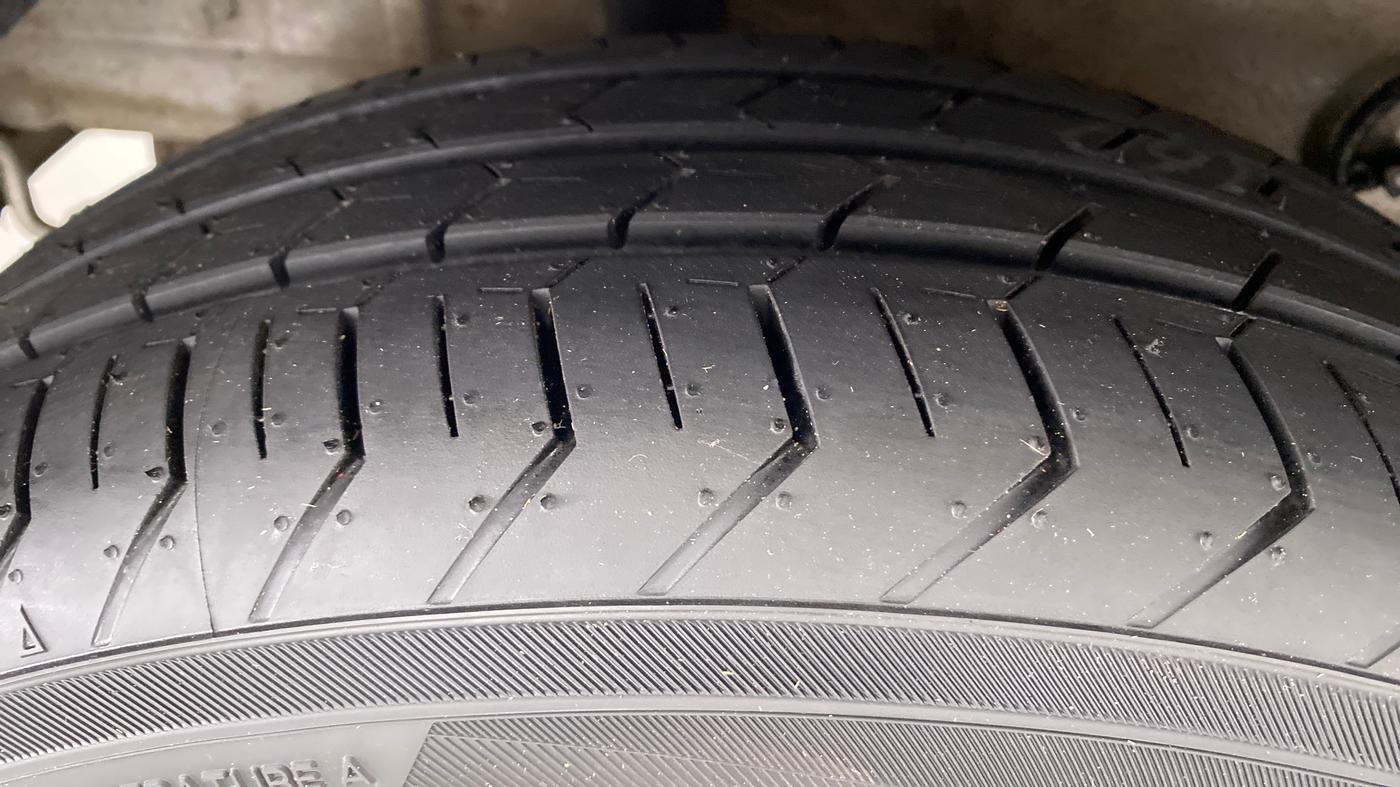 2021 Tata Tiago XZA+ 1.2 RTN, Petrol, Automatic, 22,398 km, Right Rear Tyre Tread