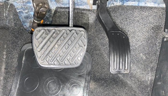 2018 Nissan Micra XV CVT, Petrol, Automatic, 37,142 km, Pedals