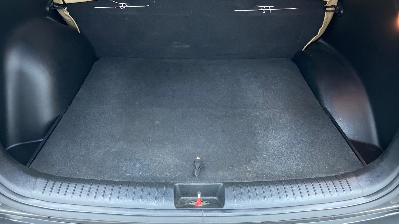 2019 Hyundai Creta 1.4 E PLUS CRDI, Diesel, Manual, 94,698 km, Boot Inside