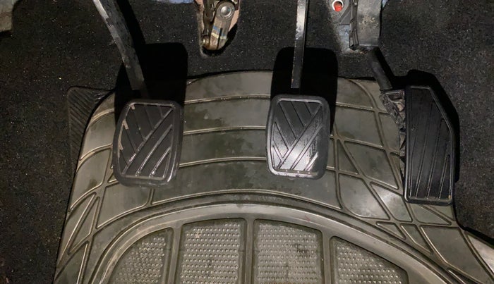 2016 Maruti Baleno DELTA PETROL 1.2, Petrol, Manual, 31,989 km, Pedals