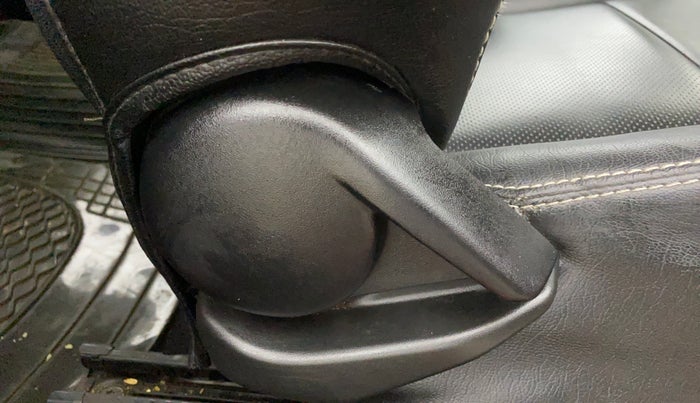 2016 Maruti Baleno DELTA PETROL 1.2, Petrol, Manual, 31,989 km, Driver Side Adjustment Panel