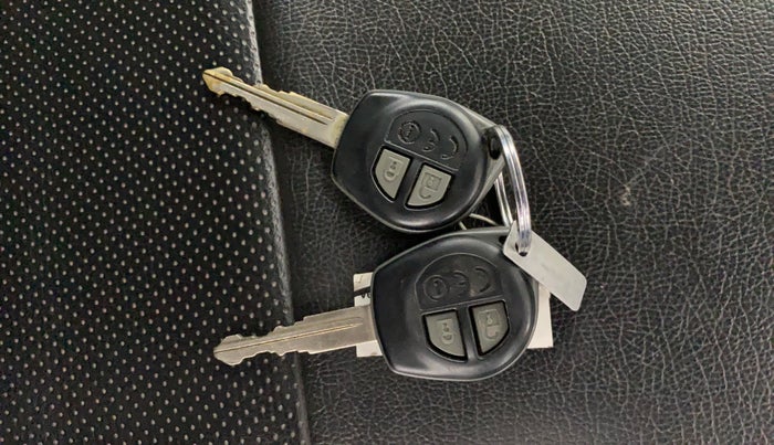 2016 Maruti Baleno DELTA PETROL 1.2, Petrol, Manual, 31,989 km, Key Close Up