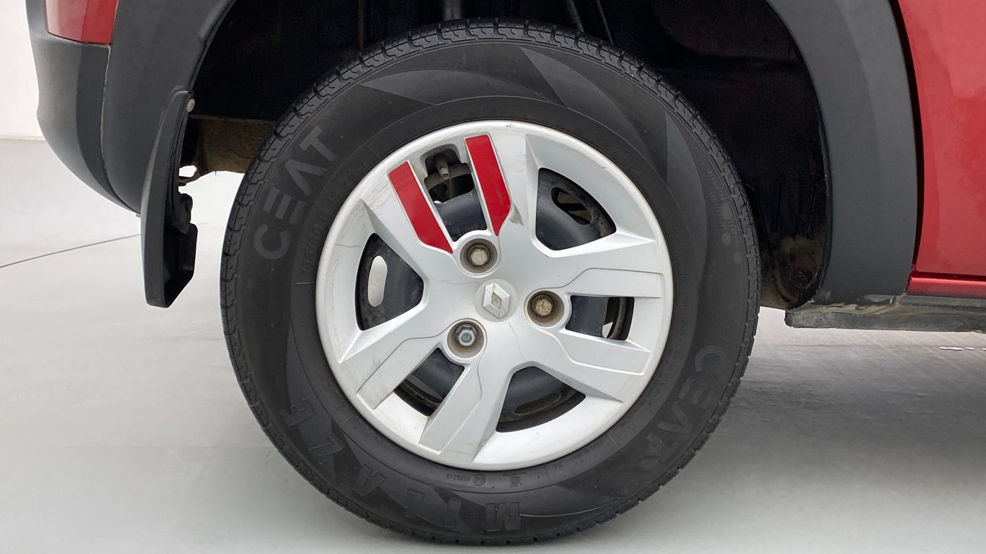 2016 Renault Kwid 1.0 RXT, Petrol, Manual, 37,902 km, Right Rear Wheel