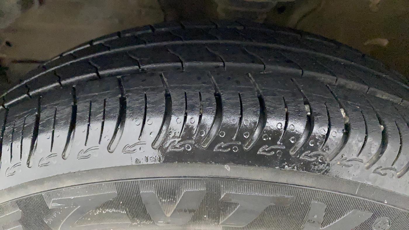 2020 Maruti S PRESSO VXI AMT, Petrol, Automatic, 23,902 km, Left Front Tyre Tread