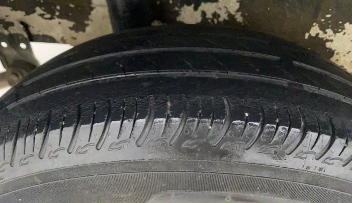 2020 Maruti S PRESSO VXI AMT, Petrol, Automatic, 23,902 km, Right Rear Tyre Tread