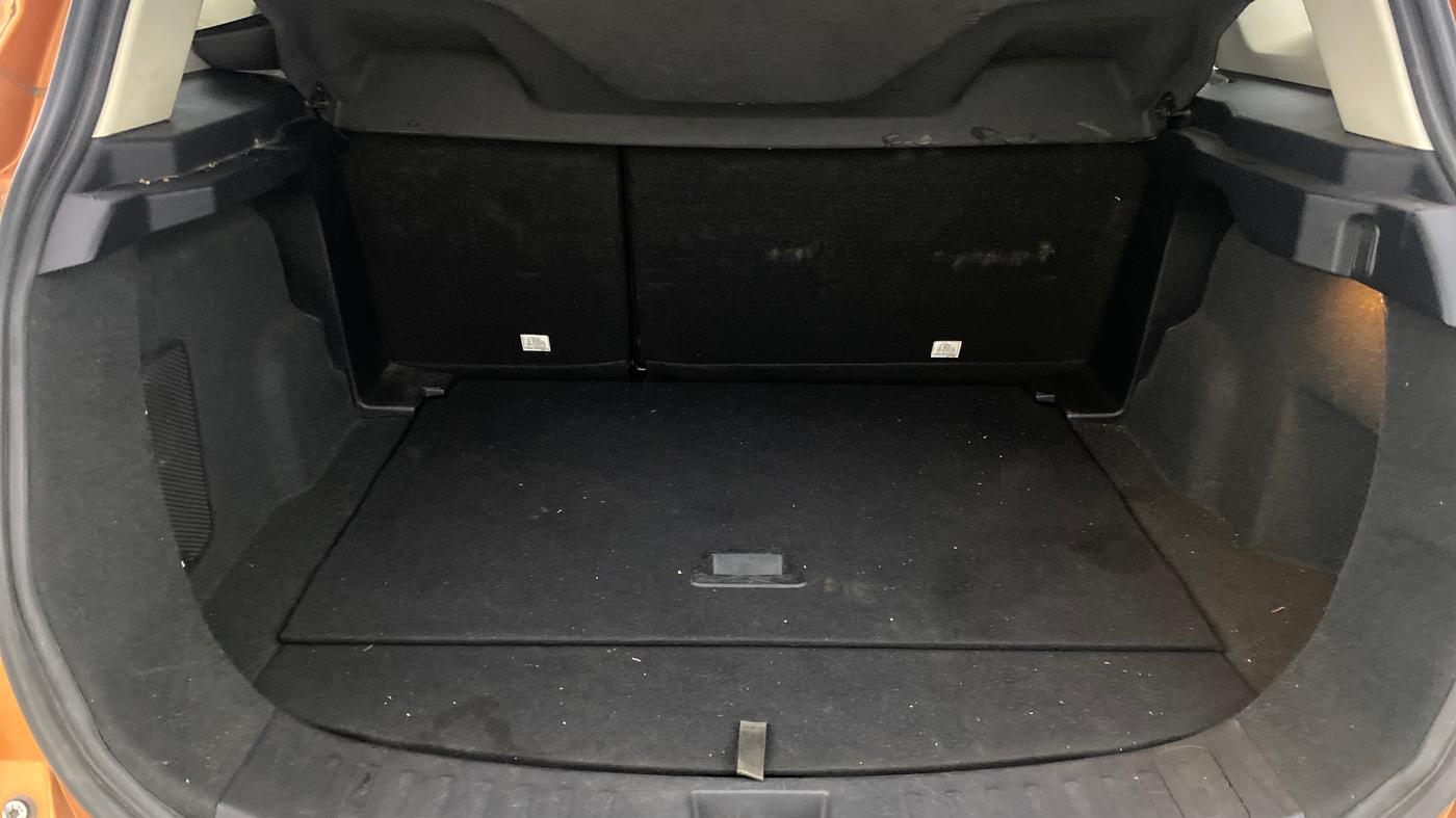 2019 Tata Harrier XZ 2.0L, Diesel, Manual, 1,14,262 km, Boot Inside