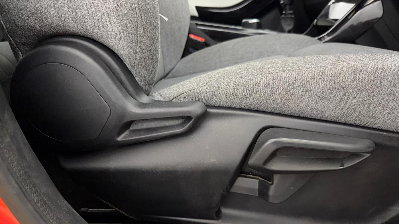 2025 Tata Curvv Creative 1.2 Petrol 6MT, Petrol, Manual, 10,278 km, Driver Side Adjustment Panel