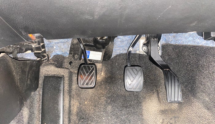 2022 Maruti Vitara Brezza VXI, Petrol, Manual, 51,828 km, Pedals