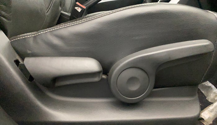 2021 Maruti S Cross ALPHA AT1.5, Petrol, Automatic, 51,013 km, Driver Side Adjustment Panel