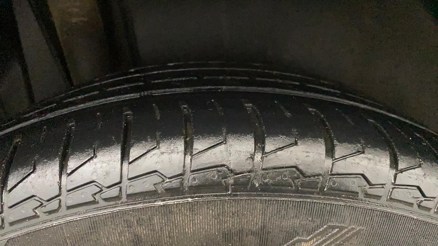 2021 Maruti S Cross ALPHA AT1.5, Petrol, Automatic, 51,013 km, Right Rear Tyre Tread