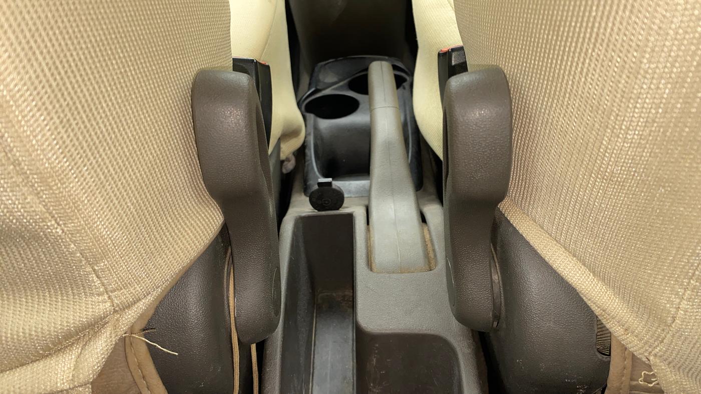 2013 Hyundai i10 MAGNA 1.2, Petrol, Manual, 92,969 km, Driver Side Adjustment Panel