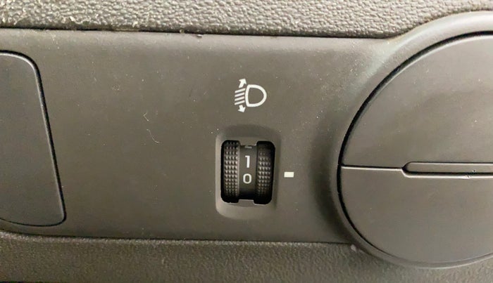 2013 Hyundai i10 MAGNA 1.2, Petrol, Manual, 92,969 km, Dashboard - Headlight height adjustment not working