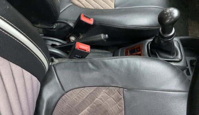 2016 Maruti Alto 800 LXI O, Petrol, Manual, 43,615 km, Gear Lever