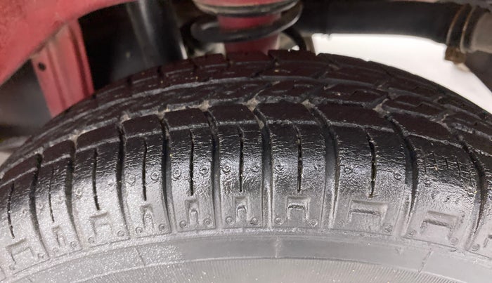2016 Maruti Alto 800 LXI O, Petrol, Manual, 43,615 km, Left Rear Tyre Tread