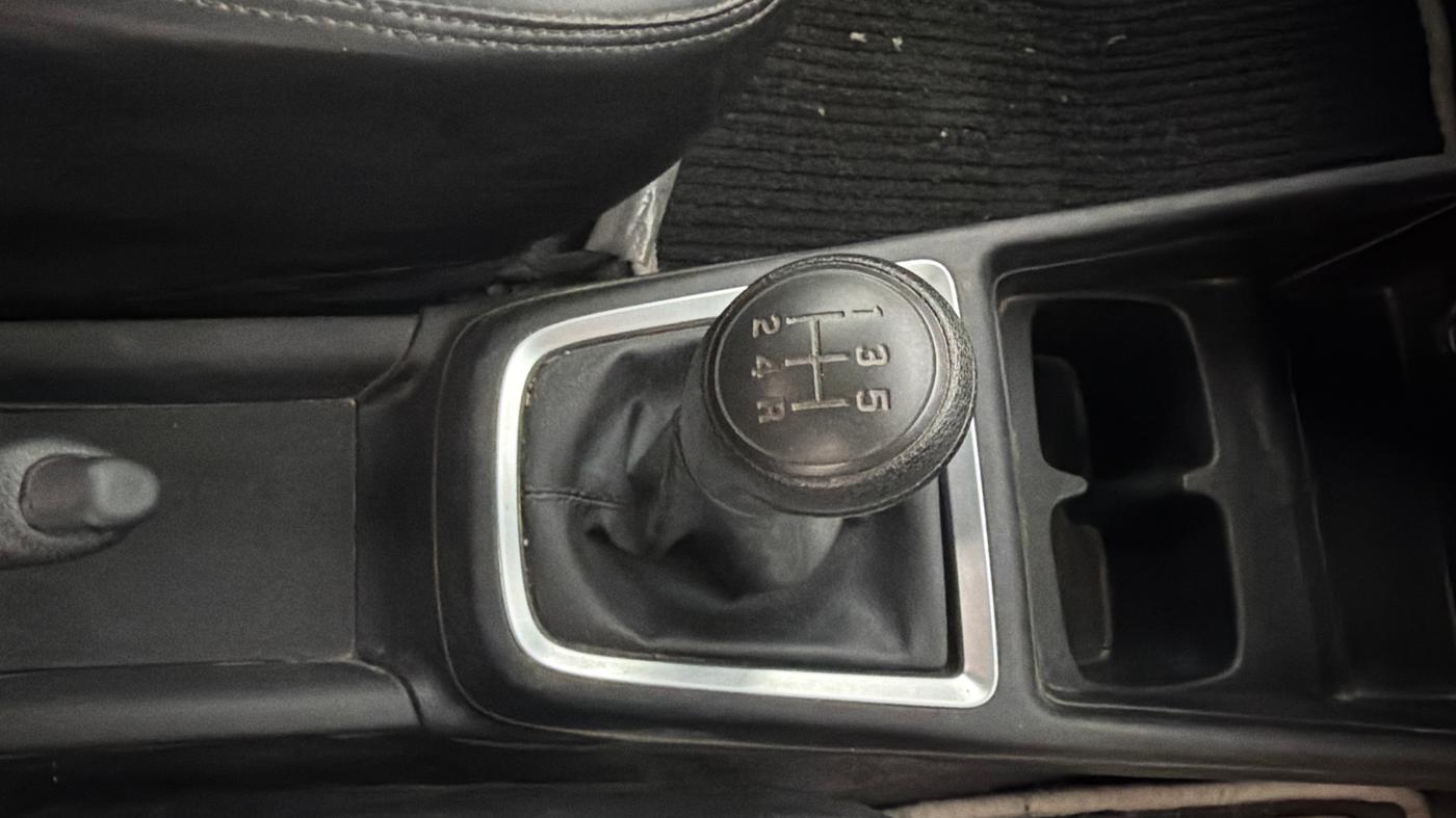 2022 Maruti Swift VXI, Petrol, Manual, 13,069 km, Gear Lever