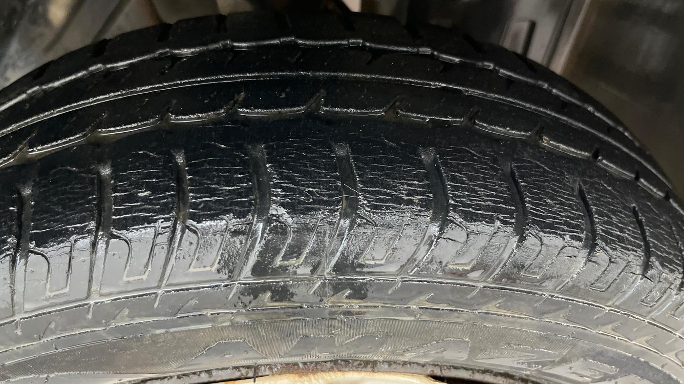 2017 Datsun Go T (O), Petrol, Manual, 23,638 km, Right Front Tyre Tread