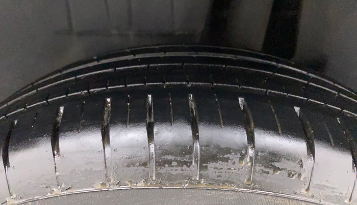 2022 Maruti Dzire ZXI Plus AMT, Petrol, Automatic, 20,111 km, Left Rear Tyre Tread