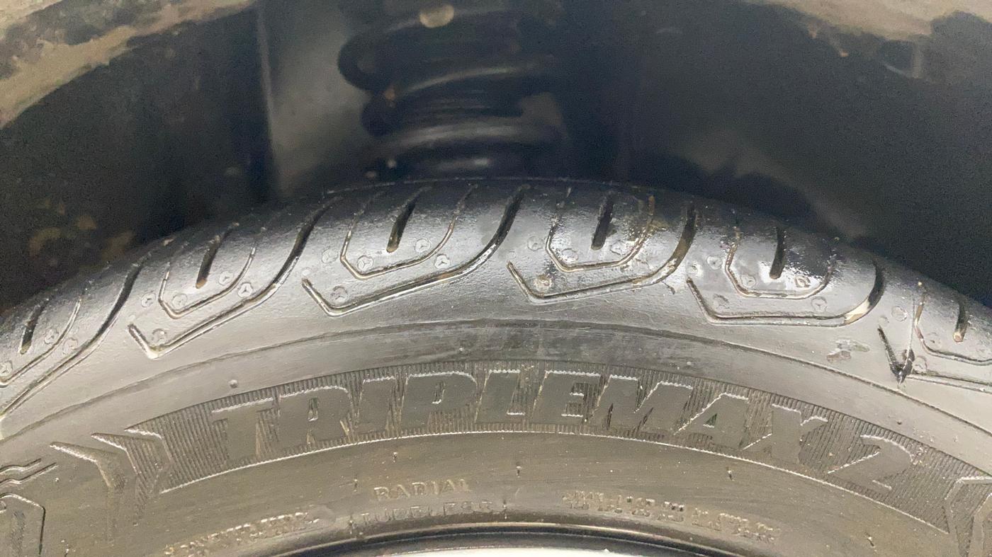 2018 Maruti IGNIS DELTA 1.2 AMT, Petrol, Automatic, 1,10,647 km, Right Front Tyre Tread